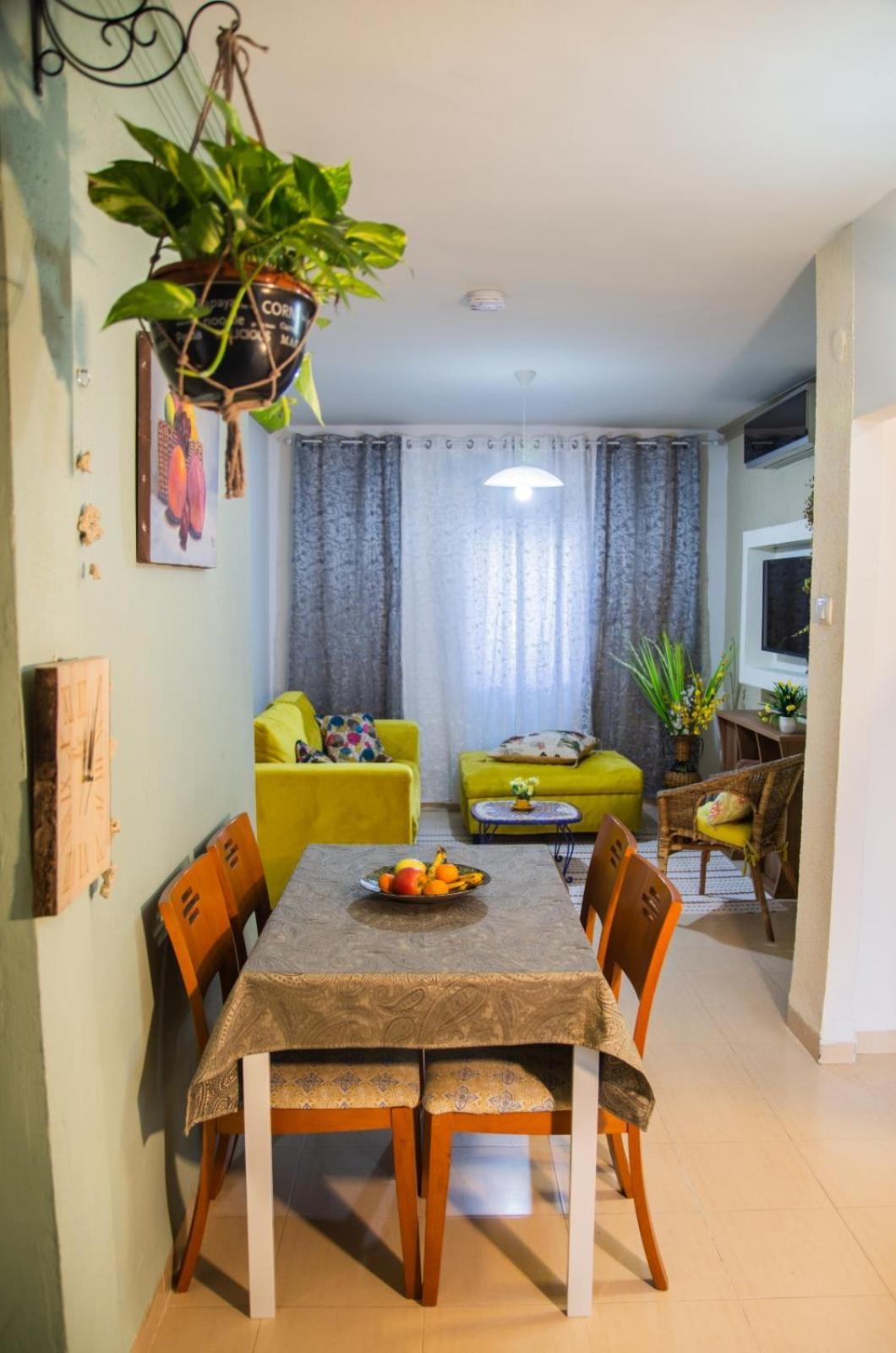 Ferienwohnung אצלנו - בגליל העליון Kirjat Schmona Exterior foto